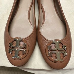 Tory Burch flats. Excellent condition! Worn once. No returns